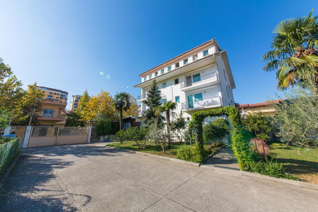Hotel Heritage Tiranë Luaran gambar