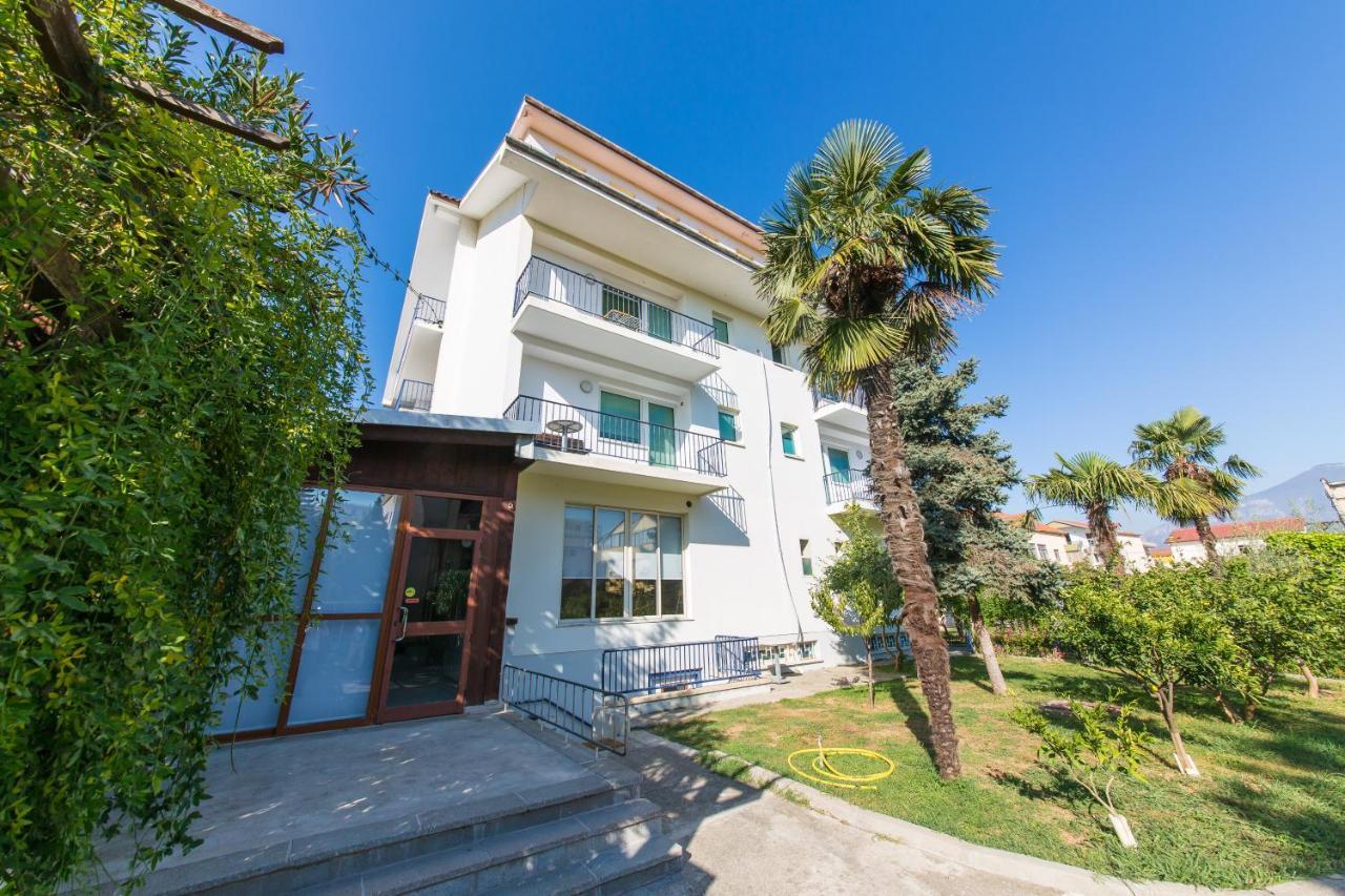 Hotel Heritage Tiranë Luaran gambar
