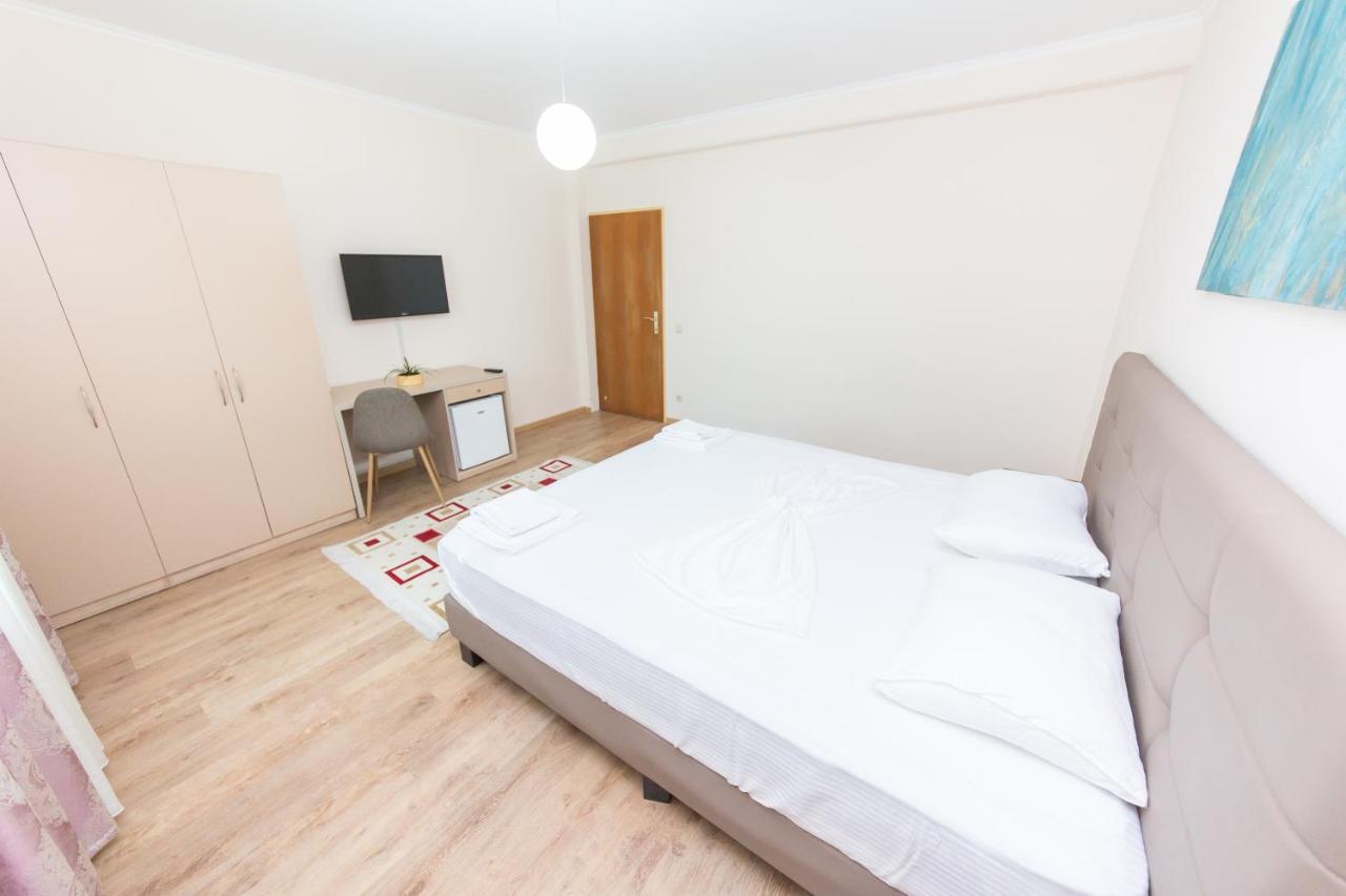 Hotel Heritage Tiranë Luaran gambar