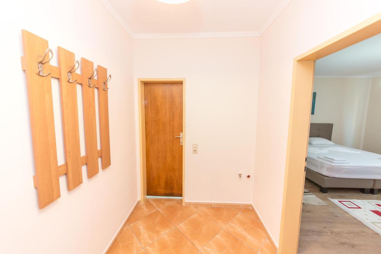 Hotel Heritage Tiranë Luaran gambar
