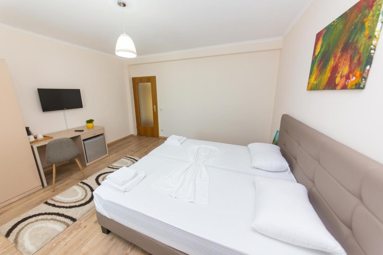 Hotel Heritage Tiranë Luaran gambar
