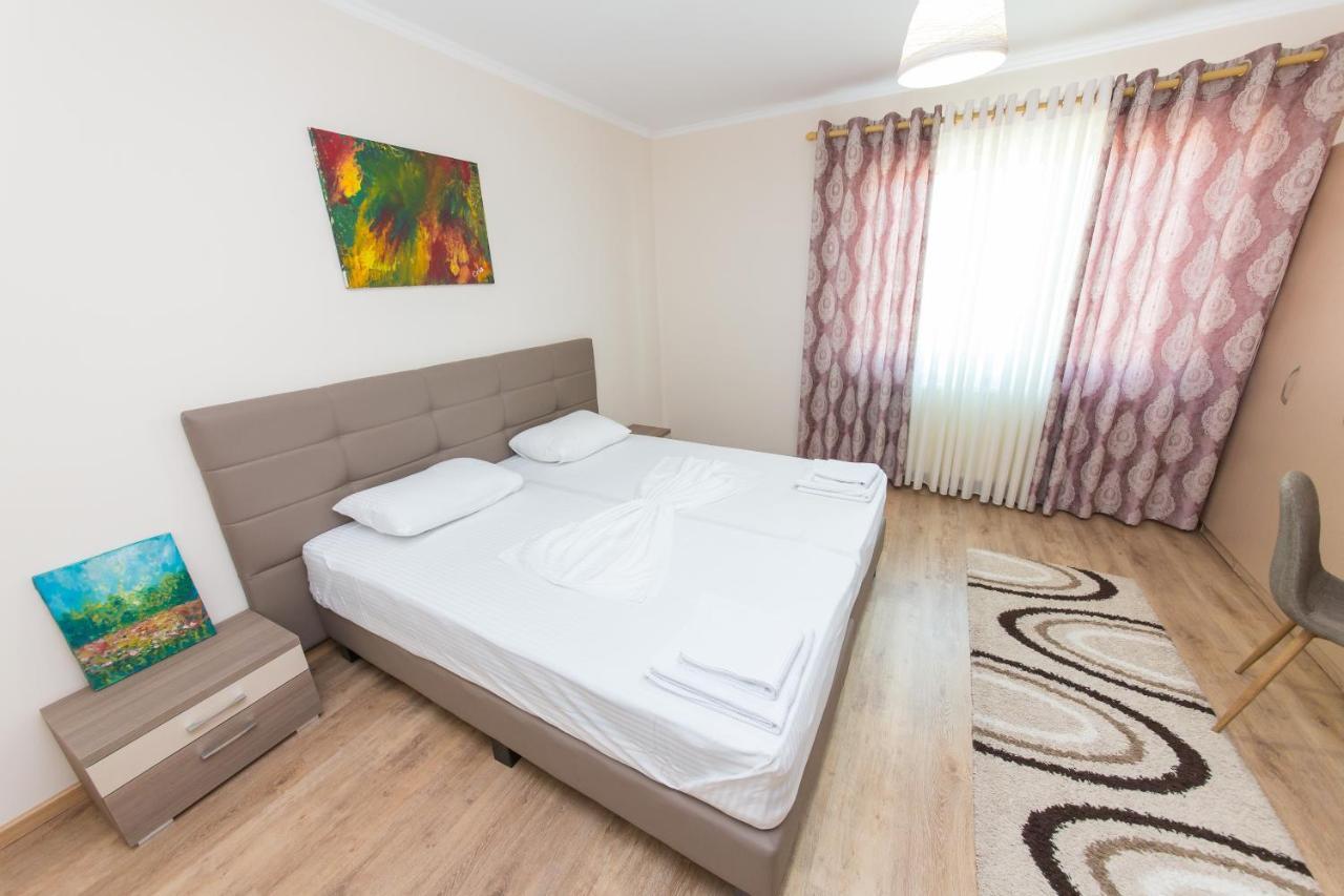 Hotel Heritage Tiranë Luaran gambar