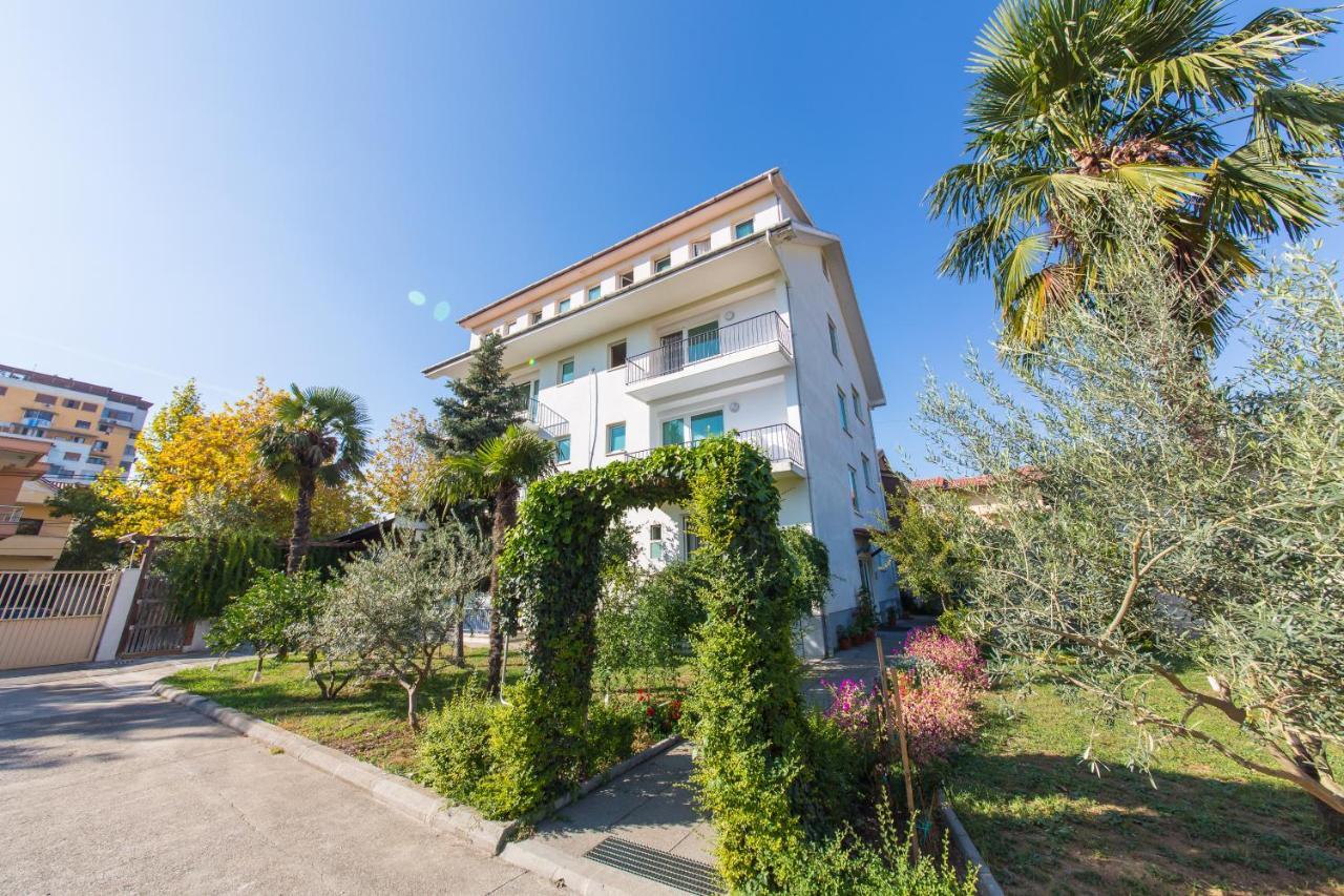 Hotel Heritage Tiranë Luaran gambar